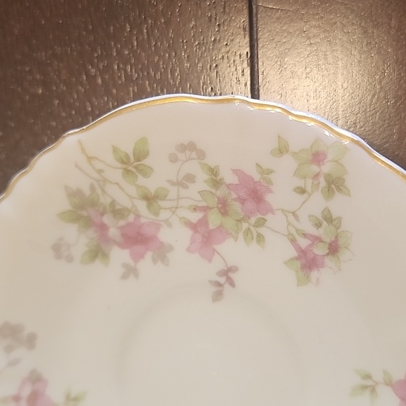 Federal Shape Demitasse Cup and Two Saucers - Picture 4 of 5